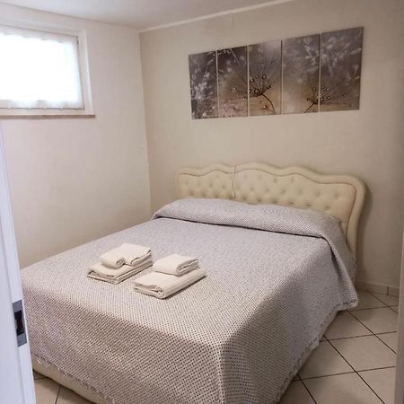Vicolo 11 Apartment Calmasino Luaran gambar