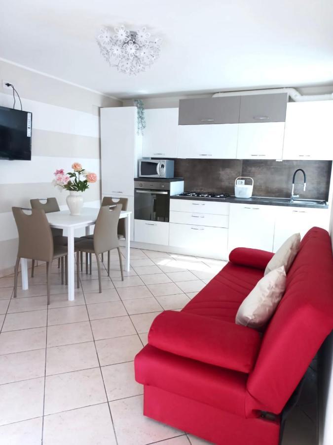Vicolo 11 Apartment Calmasino Luaran gambar